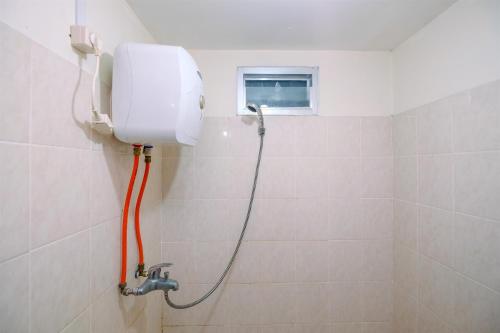 Comfort 2BR at Bogor Mansion Apartment By Travelio - image 5