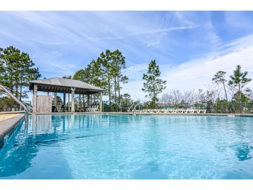 Holiday Home image 8