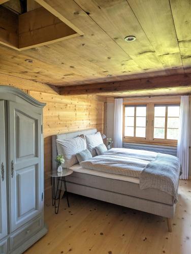 Chalet Grittelihus, large bathroom, Lots of living space, nhe Interlaken in Diemtigen
