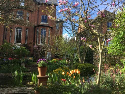 St Benedict - Victorian Bed and Breakfast