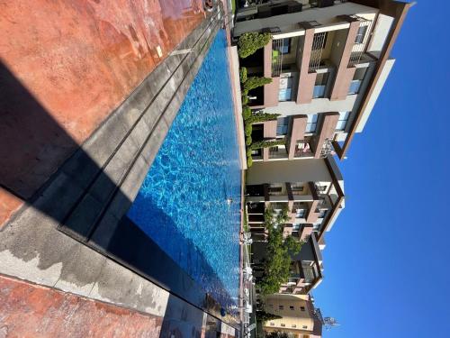Chalet in Batrouna Park resort, facing the pool, gazon,gym,GENERATOR IS INCLUDED in Monsef