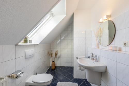 Badrum, Ferienhaus Nelke in Klausdorf