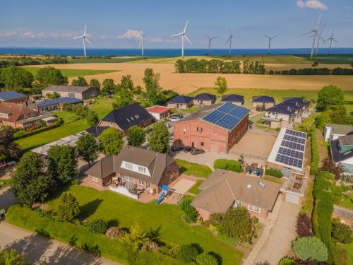 Hotellet från utsidan, Wellnes Bungalow Sanddüne (Wellnes Bungalow Sanddune) in Klausdorf