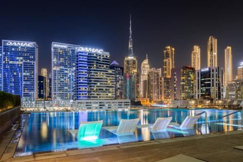 Waves - Spacious 2BR Apartment with Burj Views & Terrace, Dubái (foto 7)