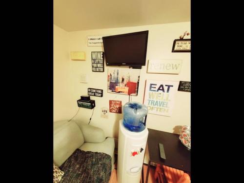 Fall Room 3min From Yale, And Other Colleges