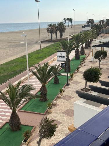 Two Bedroom Apartment on Front Line Of The Beach - image 4