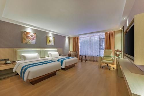 Business Twin Room room in Guangzhou Mingyue Hotel
