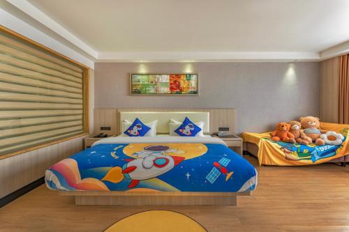 King Room with Spa Bath image 2