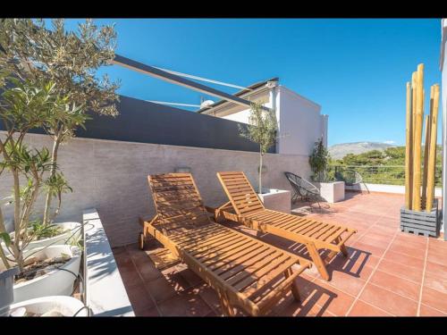 Adelos III Bloom Villa 5BR 360m - Sauna - Rooftop, Atene