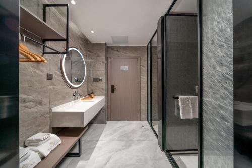 Hidden Foam Hotel Chenzhou Dongjiang Lake Branch Hidden Foam Hotel Chenzhou Dongjiang Lake Branch