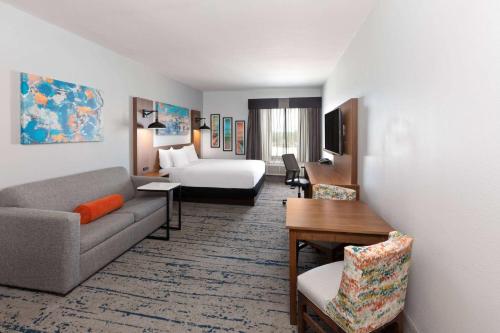 King Suite room in La Quinta Inn & Suites by Wyndham Rockport - Fulton