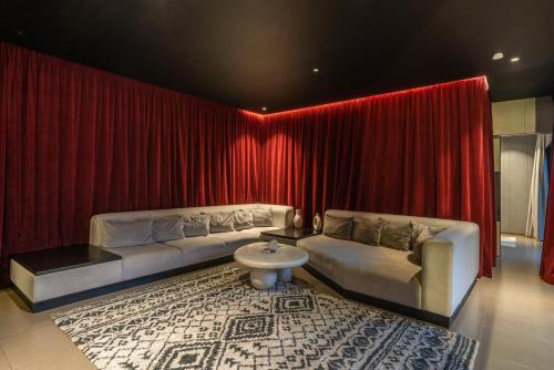 Deluxe Villa image 9