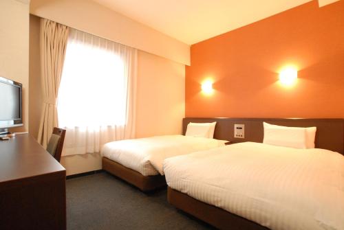 Twin Room - Non-Smoking