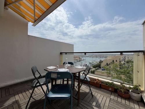 Appartement dernier étage avec terrasse vue port GN400-028 - Location saisonnière - Gruissan
