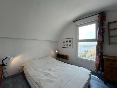 Two-Bedroom Apartment with Harbour View image 7