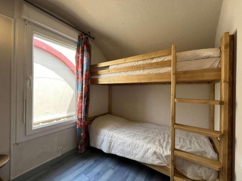 Two-Bedroom Apartment with Harbour View image 5