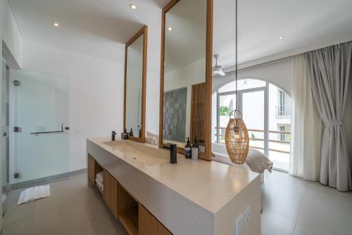 Las Casas - BRAND NEW! Chic 1-Bedroom Villa in Heart of Canggu - image 4