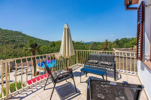 Hundefreundliche Villa mit Privatpool, Aussendusche, Grill und vielen Wanderwegen in der Umgebung in Barci