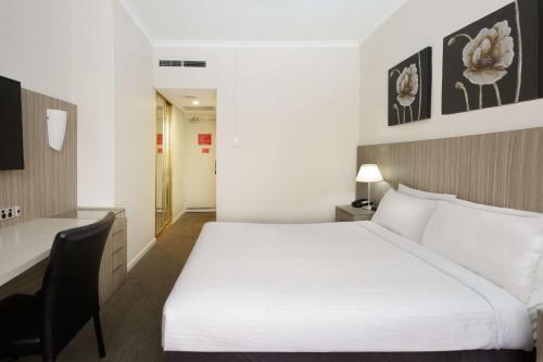 Metro Hotel Marlow Sydney Central - image 4