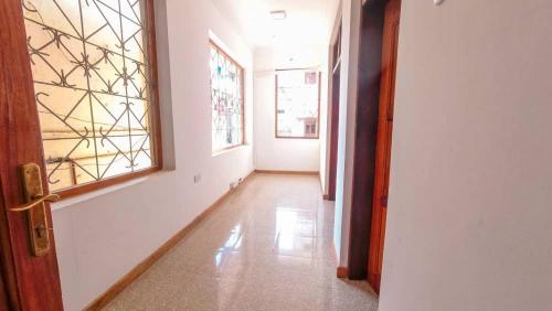 Triple Room with Shared Bathroom image 10
