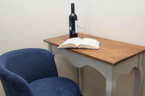 New - WalnutTree Double 12 Person Apartment central in Budapest - Hungary - image 4