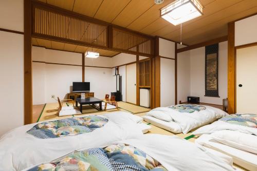 ホテル城ヶ倉Japanese Tatami Room – Two Tatami Rooms