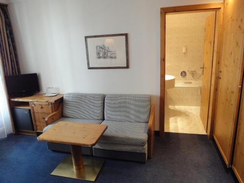 Hotel zum Wolf - image 9