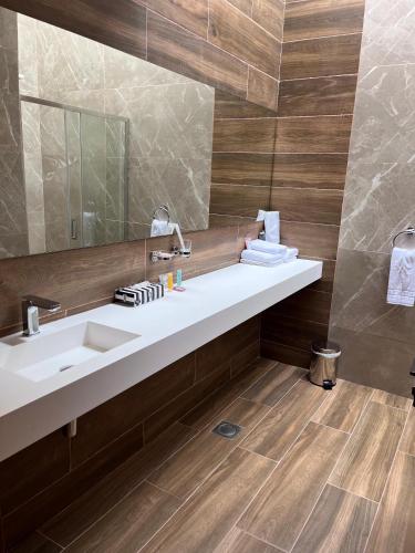 Fürdőszoba, Hotel Caleyma in Malabo