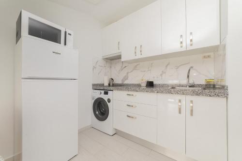 keuken, Buhardilla con terraza acogedora in San Fernando de Henares