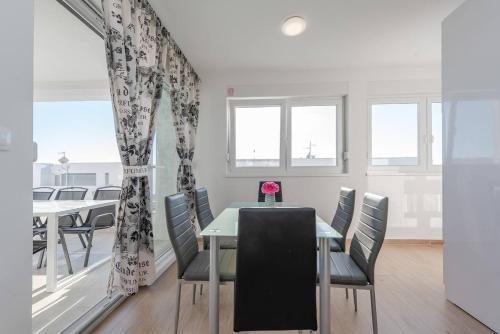 Jozy 1 sea view modern apartment - image 5