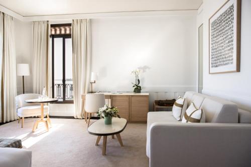 Royal Riviera - image 5