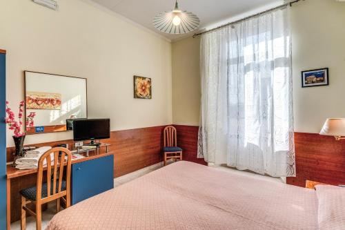 Hotel Katty - image 9