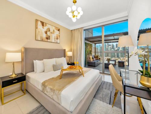 Iconic Burj View 2BR with Mall Link, Dubaj