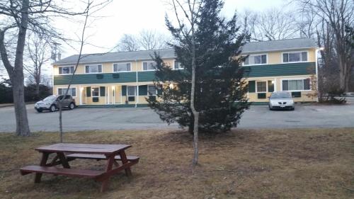 Dartmouth Motor Inn in North Dartmouth, USA