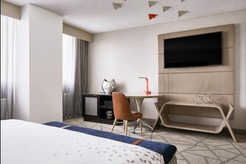 room detail thumbnail 1