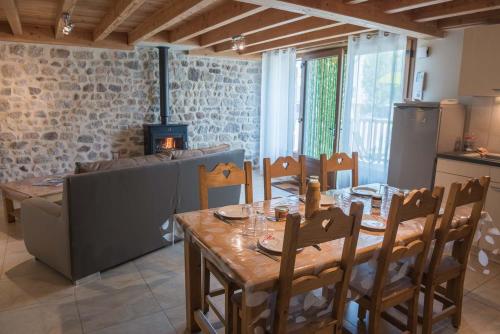 Gîte à albaret (Gite a albaret) in Saint-Chely-d'Apcher