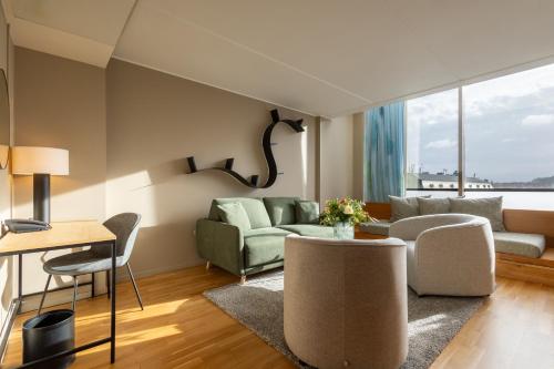 King Suite with One King Bed and Sofa Bed image 7