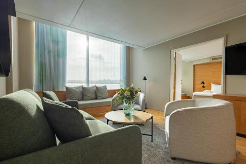 King Suite with One King Bed and Sofa Bed image 8