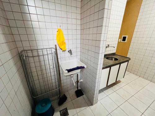 Condomínio quarto e sala - image 4