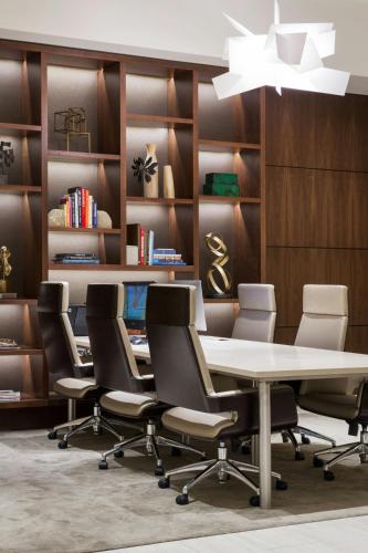 فندق أي سي شيكاغو داونتاون ماريوت، فندق ماريوت لوكشوري آند لايف ستيل