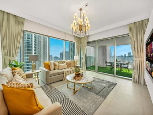 Lux 3BR maid with Burj View Dubai Mall connect, Dubai (photo 2)