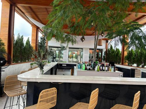 Erkély/terasz, Hotel Caleyma in Malabo