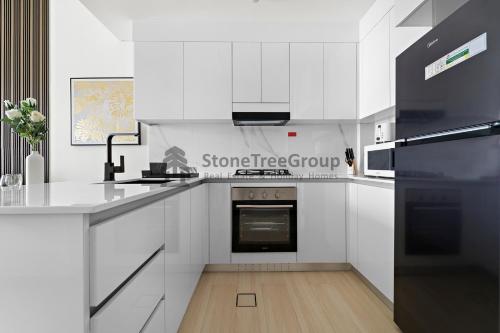 High-Floor and Spacious 1BR at Binghatti Emerald - image 3