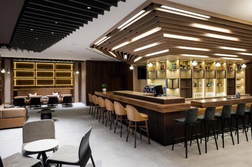 AC Hotel by Marriott Bratislava Old Town - image 8
