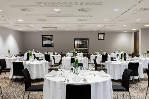 AC Hotel by Marriott Bratislava Old Town - image 9