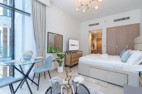 Cozy Studio, Balcony & Pool View, Prime Meydan, Dubaj