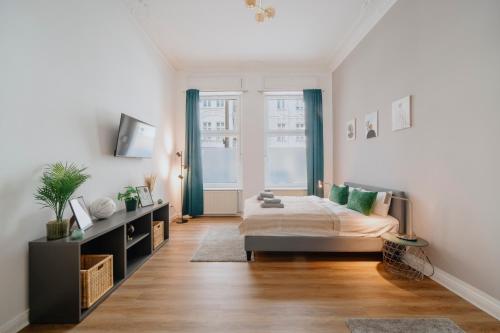 Stylish Prenzlauer Berg Apt by HOMELY - image 9