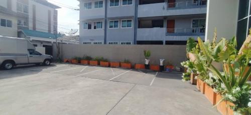 Sixty Star Love Place Hotel