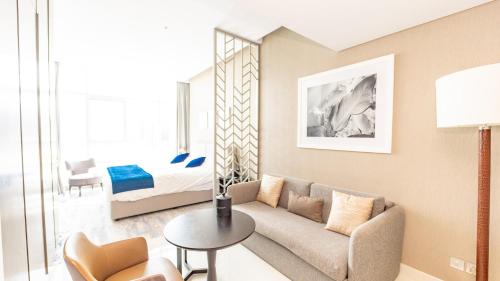 Conveniently Located Apartment With Waterfront View, Dubaï (photo 3)