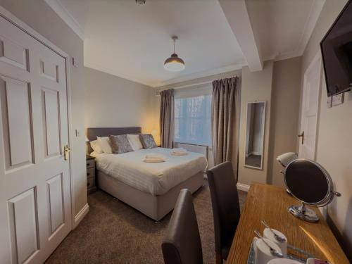 Newport Quay - image 13